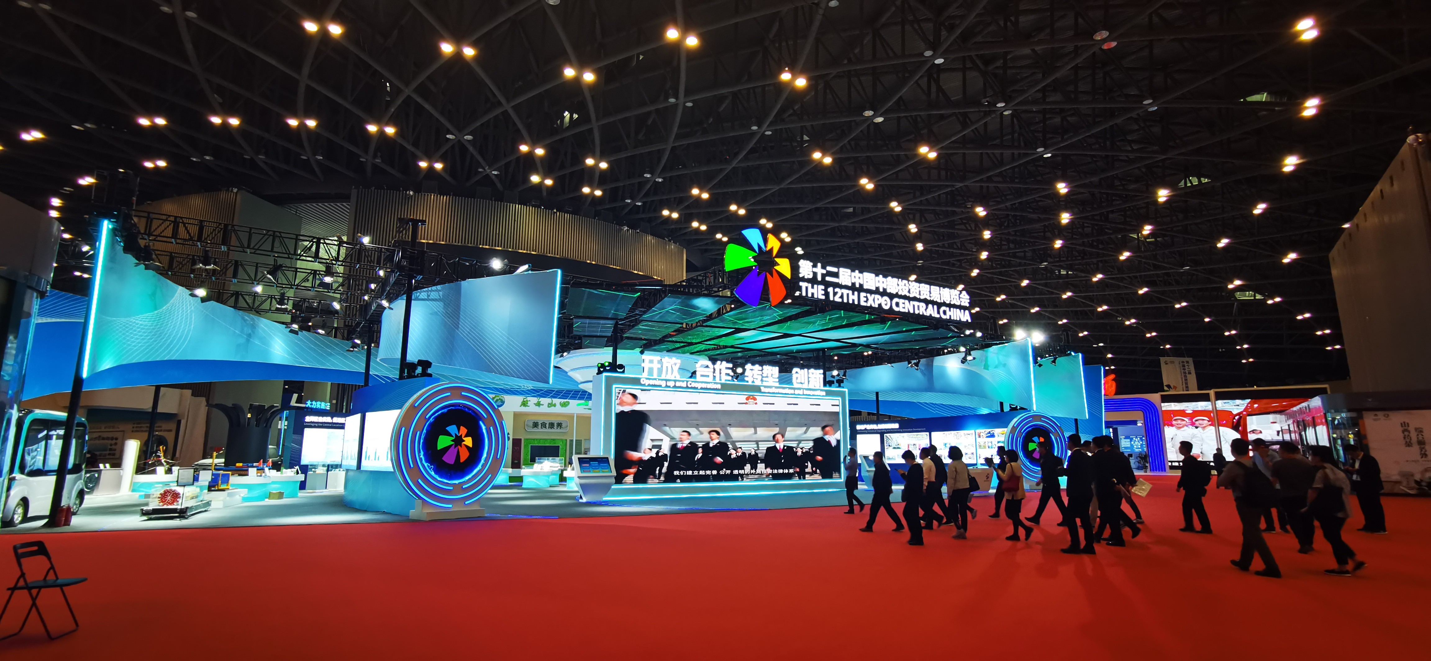 廣州91巨炮在线會展覽工程有限公司